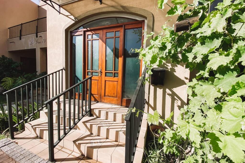 Le Grec Wine Tram Apartment Franschhoek Εξωτερικό φωτογραφία